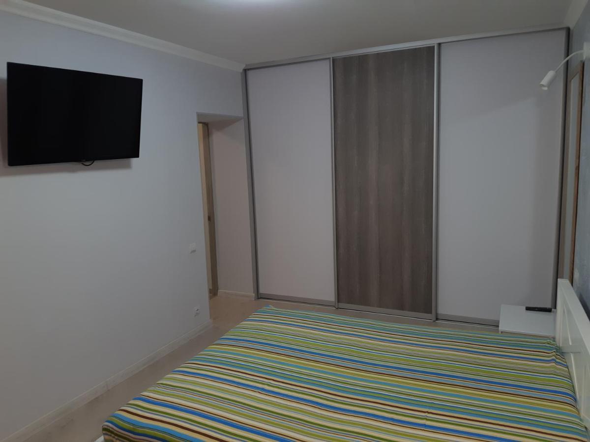 Apartment Near Stadio Metalist Kharkiv Extérieur photo